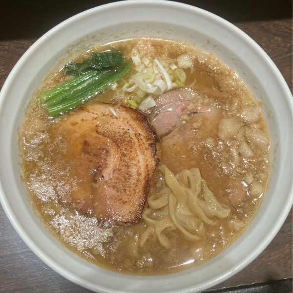 「背脂(秋刀魚出汁、手揉み麺)1000円」@ら〜麺 瑞藤の写真
