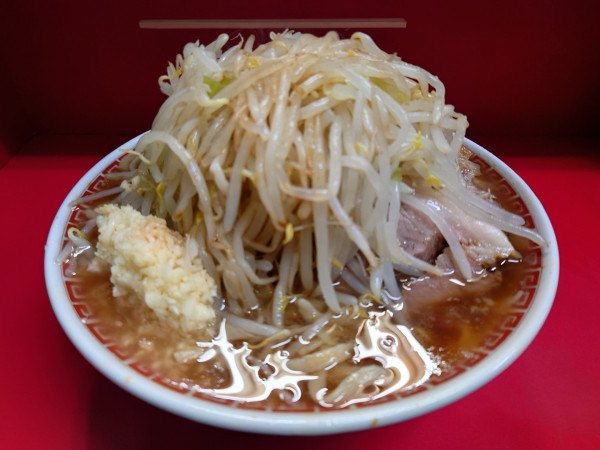 「大豚  野菜  ニンニク  カラメ」@ラーメン二郎 三田本店の写真