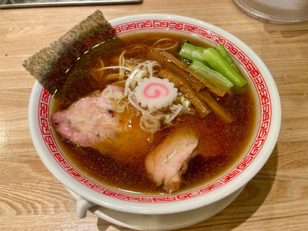 「サッポロ赤星 → 中華そば」@麺や みかんの写真