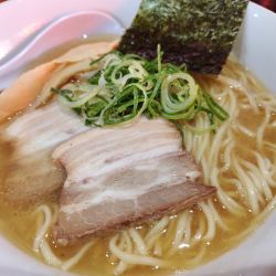 焼きあご中華そば塩850円