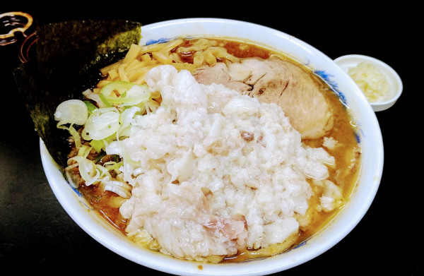 「味噌ラーメン(中・身入り)+ニンニク」@手打ち中華そば 酒田 河原町店の写真