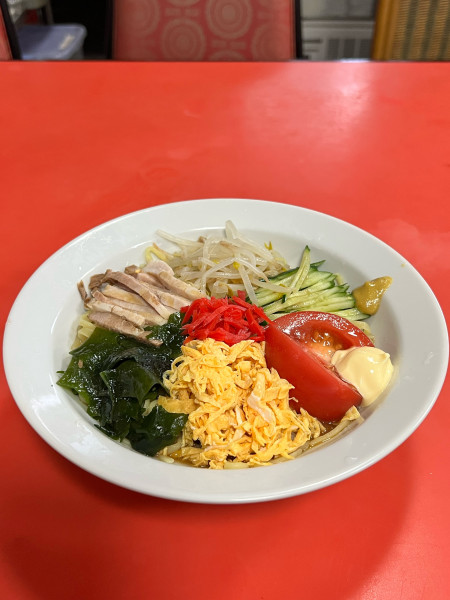 「冷やし中華」@中華料理 孔明飯店の写真