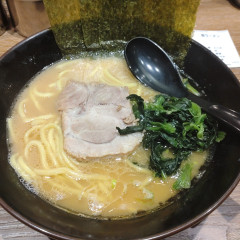 横浜家系ラーメン 銀家 川崎銀柳街店の画像