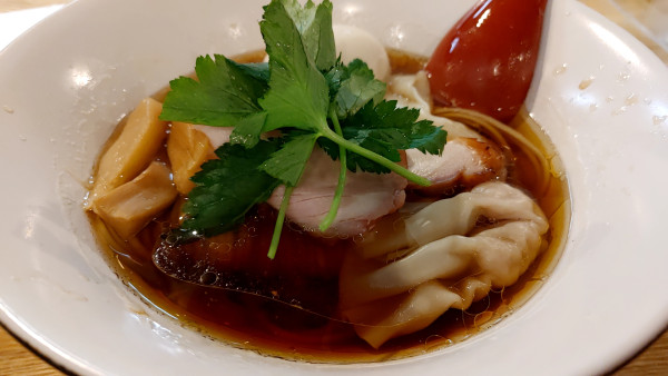 「（松）特上中華そば」@自家製麺 くろ松の写真