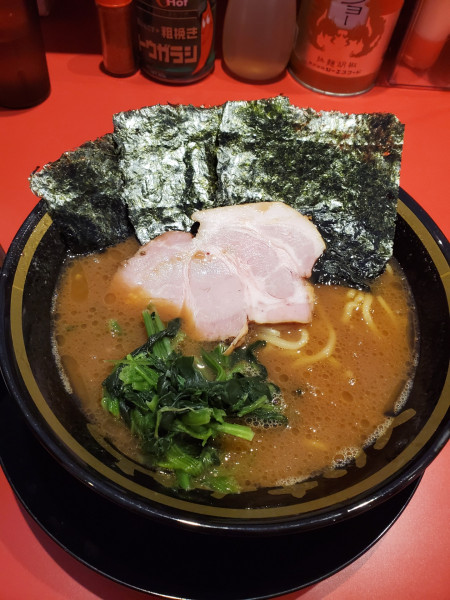 「ラーメン　半ライス」@とらきち家の写真