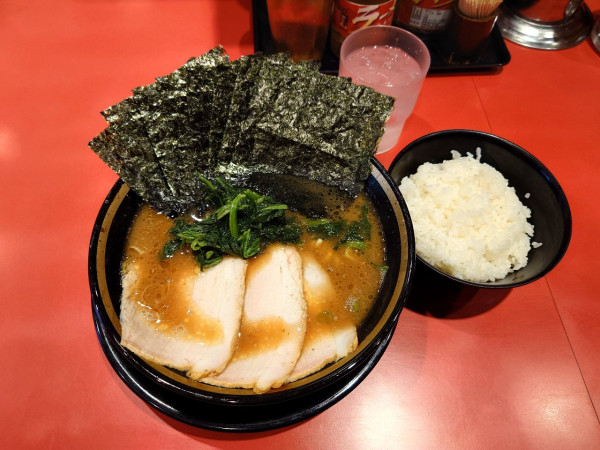 「チャーシューメン のり ごはん」@環2家 川崎店の写真