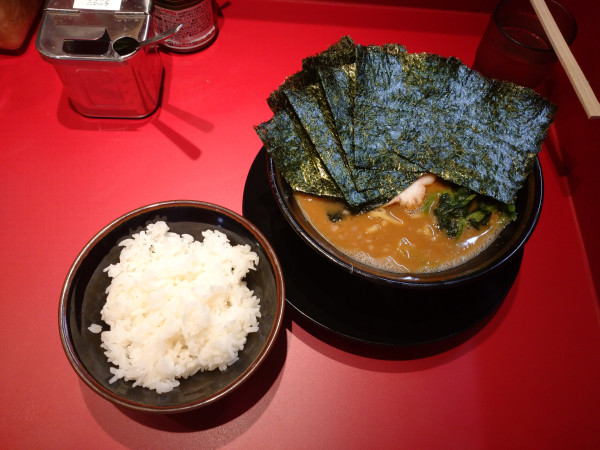「ラーメン＋海苔＋ライス（1,150円）」@王道家味の継承店 カズ家の写真