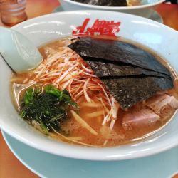 味噌ピリ辛ネギラーメン（840円）