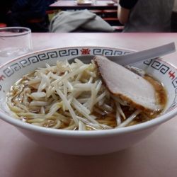 醤油味　ラーメン
