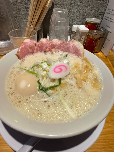 「鳥そば全部乗せ」@鶏そば 満つるの写真