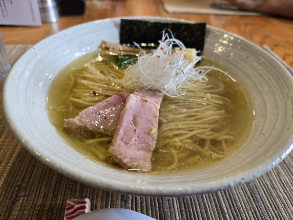 「塩らぁ麺」@麺屋 さくら井の写真