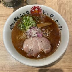 焼きあご煮干しらぁめん(980円)