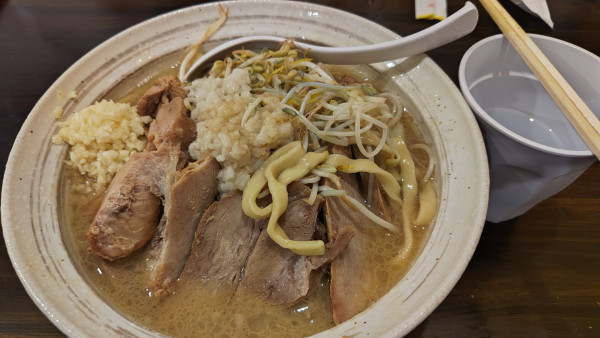 「くぅたぁラーメン(肉ガチ郎)」@麺処 あじくぅたぁの写真