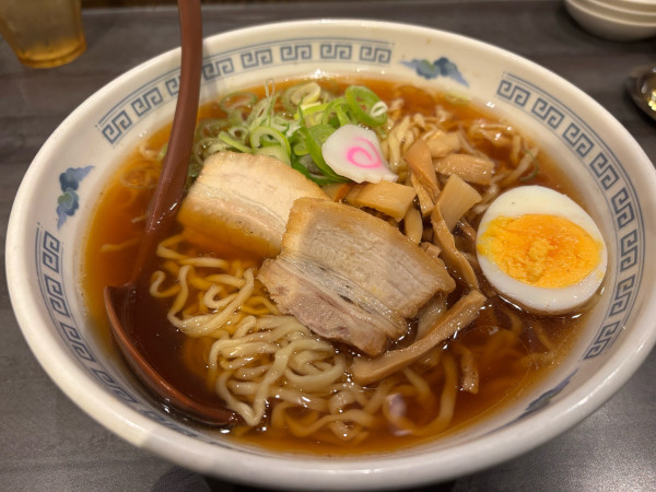 「醤油らーめん 850円 大盛り150円」@喜多方らーめん 蔵まちの写真