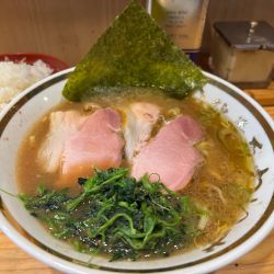 ラーメン 980円 ライス150円