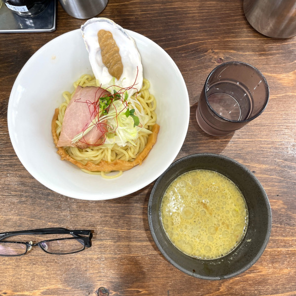 「濃厚牡蠣つけ麺」@貝だしラーメン 貝ガラ屋 町田の写真