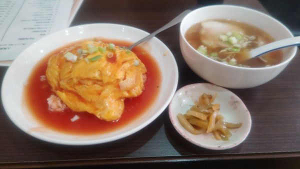 「天津丼と半ラーメン税抜750円」@中国料理 祥龍房 飯能南口店の写真