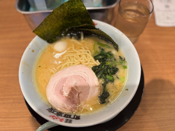 「ラーメン(醤油) 850円」@町田商店 ニトリ成増店の写真