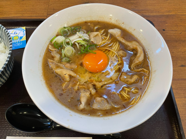 「肉玉ラーメン」@肉菜汁餃子 餃一郎の写真