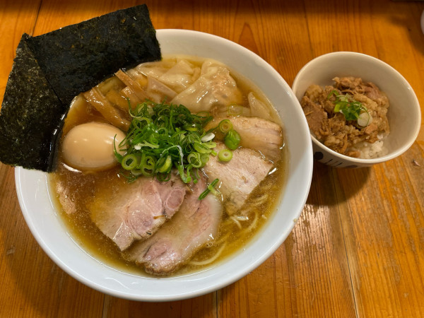 「醤油特ら〜めん」@ShiNaChiKu亭の写真