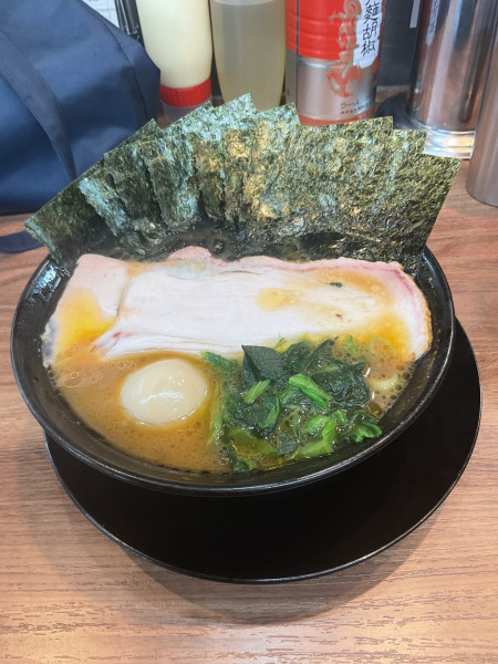 「のりたまラーメン  1100円」@家系ラーメン王道家直伝 との丸家 八千代店の写真