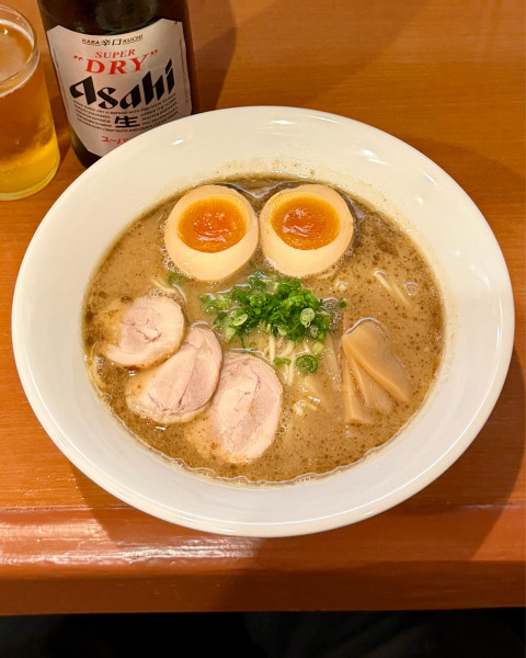 「味玉らぁ麺」@鶏ポタラーメン 彩鶏の写真