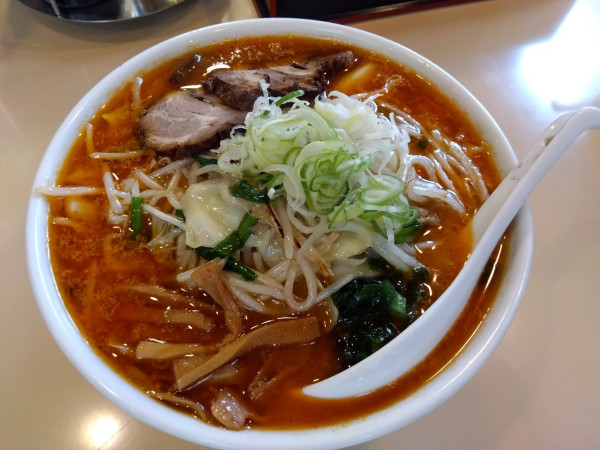 「辛味噌ラーメン　野菜増し」@味噌らーめん 宮本太郎。の写真