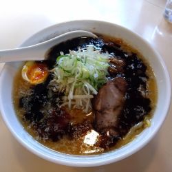 黒みそラーメン