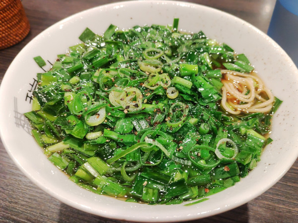 「（限定）香油青葱ニラ蕎麦」@中華蕎麦 瑞山（ZUIZAN）の写真