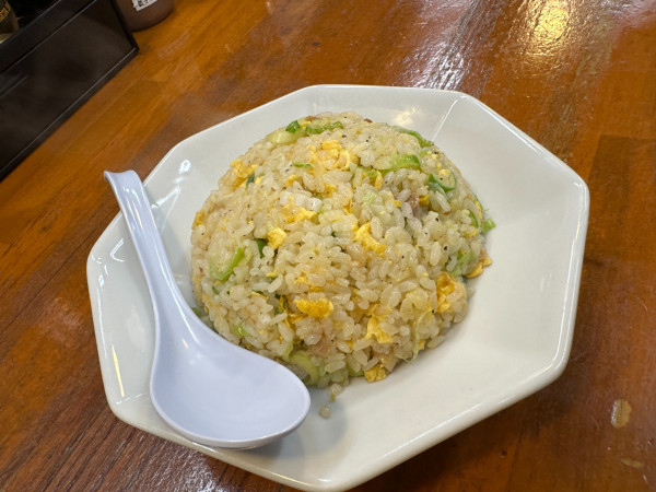 「半チャーハン380円」@麺屋ばんだいの写真