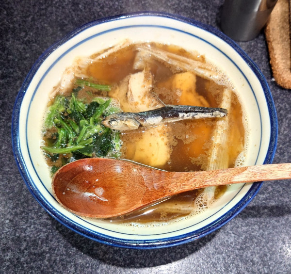 「かけラーメン(1000円)」@烈志笑魚油 麺香房 三くの写真