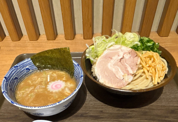 「ニラねぎつけめん（並）」@舎鈴 葛西臨海公園店の写真