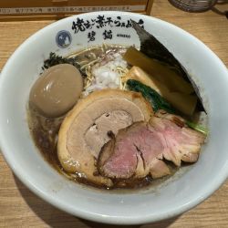 特性濃厚煮干しラーメン　1300