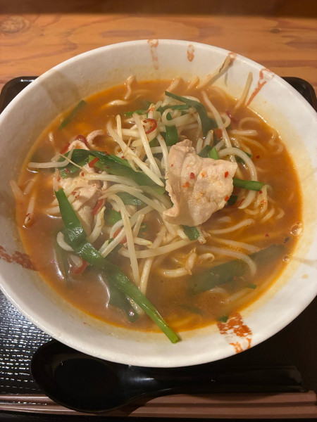 「辛辛ニラそば台湾風ラーメン風　1000円」@駒込食堂 じみちの写真