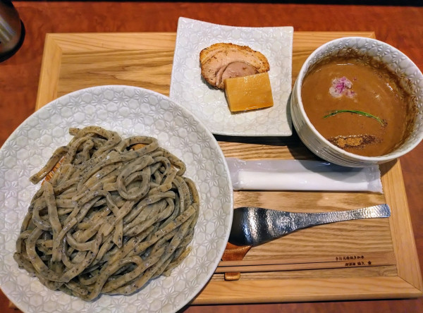 「御影つけ麺 中 ￥1400」@手打式特級多加水 御影麺 鏑矢の写真