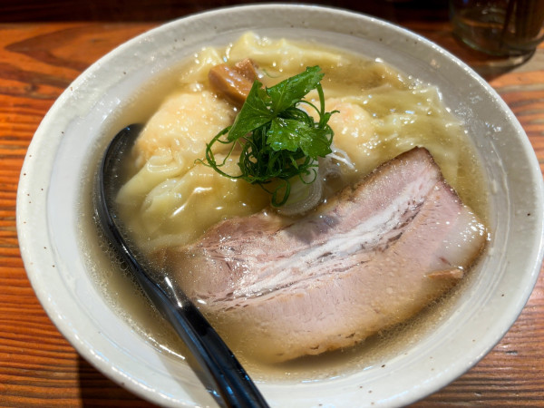 「海老塩雲呑麺 (手打ち)」@純手打ち 麺と未来の写真