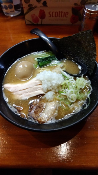 「特製鶏白湯らーめん」@三代目麺処 「まるは」極 船橋店の写真