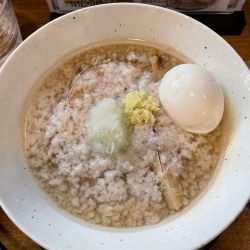 黒中華おぉ油　￥１０００