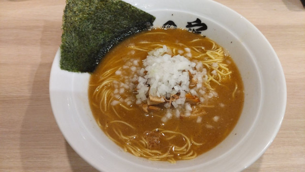 「らーめん(890円・細麺・メンマ抜)」@俺の空の写真