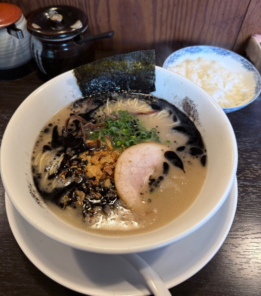 「黒心（￥800）＋小ライス（￥150）」@一心の写真