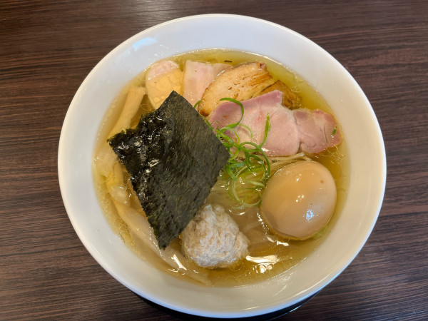 「特製白醤油らぁめん1280円」@麺屋 いちょうの写真