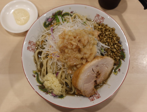 「【限定】冷やし煮干しラーメン（1,400円）」@鷹の目 蒲田店の写真