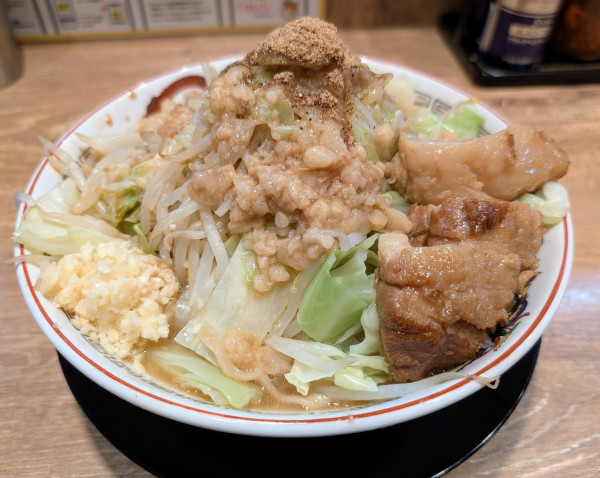 「小ラーメン1000円」@ラーメン豚山 大宮店の写真