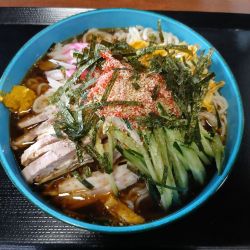 冷やし中華 900円