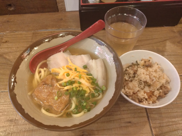 「まるちゃそば+じゅーしーセット¥950-」@ちゃーがんじゅうの写真