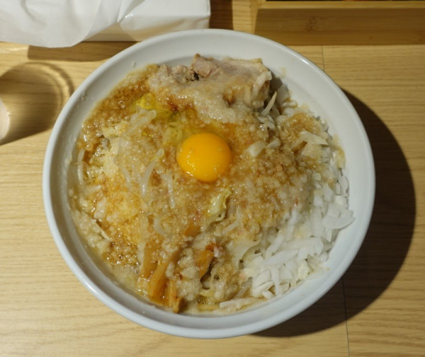 「油めん（950円）」@ラーメン豚の子の写真