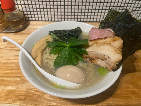 「貝塩全部入り＋貝和え玉」@らーめん 改の写真