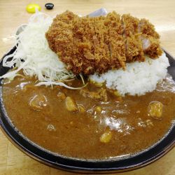 かつカレー（1,300円）＋エビフライ（500円）