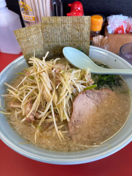 「朝ラーメン　中　ネギ」@ラーメンショップ つくば店の写真