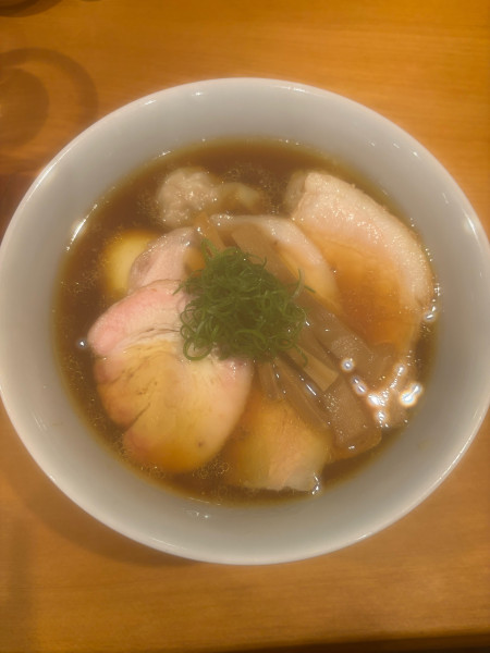 「特製中華そば(豚チャーシュー)」@中華そば しば田の写真